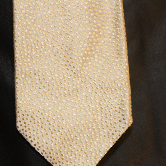 Banana Republic Elegant Silk Men's TIE Shiny Gold Yellow Dots - Picture 7 of 7